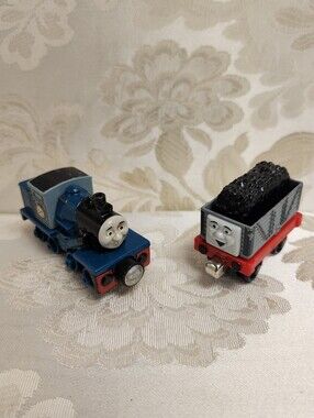 Thomas & Friends FERDINAND & Troublesome Truck Metal Die Cast Magnet Trains
